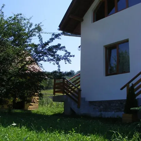 Casa Lacul Mierlei *