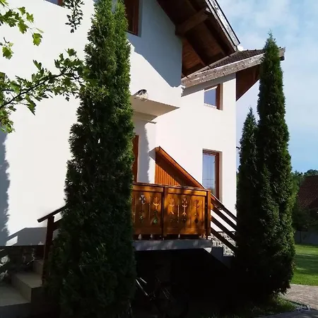 Gasthuis Casa Lacul Mierlei *